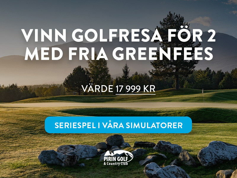 Golfspelare som f�rbereder ett slag i simulatorn